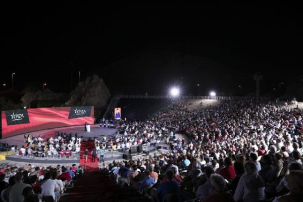 Προγραμματική Συνδιάσκεψη ΣΥΡΙΖΑ: Περισσότερη αυτοκριτική ζητούν Τσακαλώτος και Φίλης