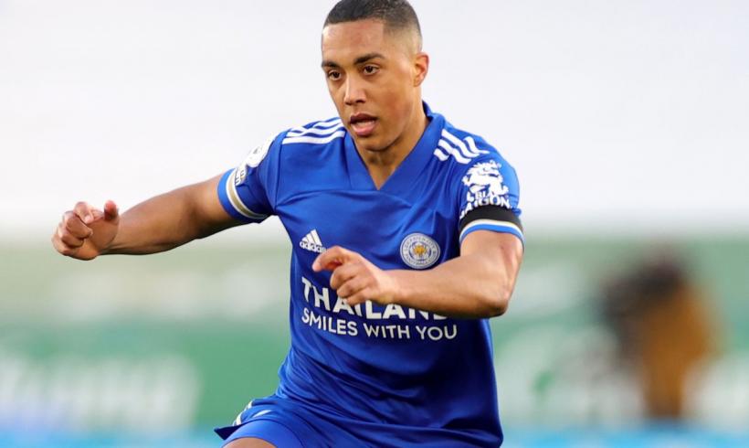 «Χρυσώνει» τον Τίλεμανς η Λέστερ