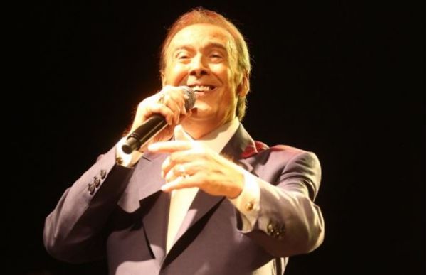 Τόλης Βοσκόπουλος: Το παράπονο του τραγουδιστή στα μίντια