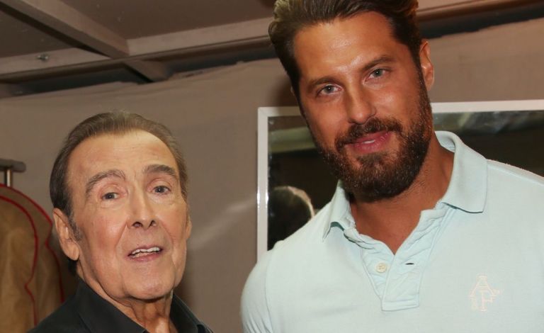 Νάσος Παπαργυρόπουλος: Ο βαφτισιμιός του Τόλη Βοσκόπουλου τον αποχαιρετά συγκινημένος