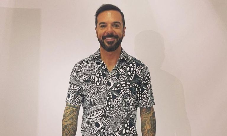 Ο Τριαντάφυλλος «Βλέπει Κάτι Όνειρα»