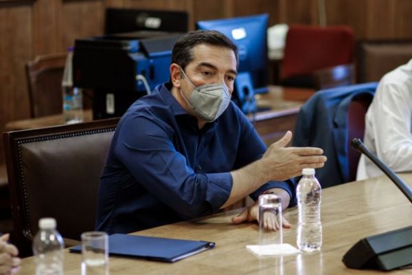 Τσίπρας για Φολέγανδρο: Δεν φταίει η κακιά στιγμή για τη γυναικοκτονία – Κάτι δεν πάει καλά στην κοινωνία μας