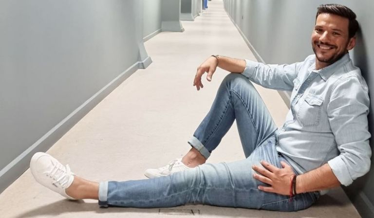 Κώστας Τσούρος: Δάκρυσε στο φινάλε του «Καλύτερα Δε Γίνεται» ο δημοσιογράφος