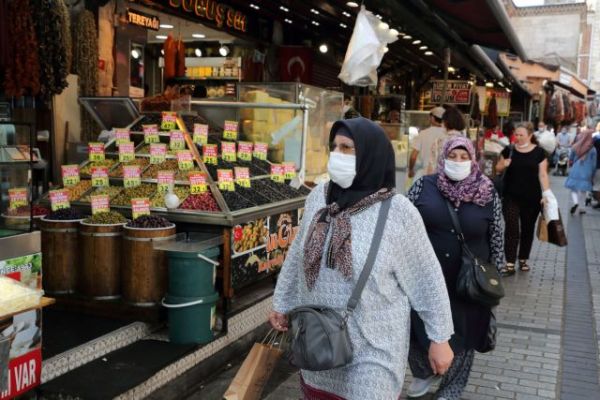 Τουρκία: Στις 12.381 τα νέα κρούσματα