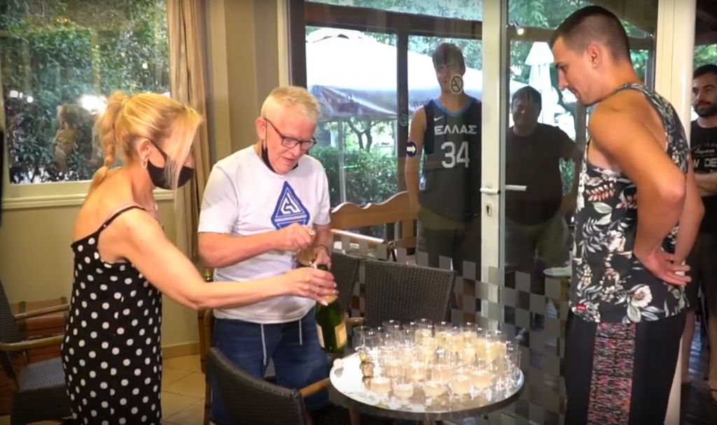 Αντετοκούνμπο: Η «Κιβωτός» του Greek Freak – Ο άνθρωπος που έδινε τρόφιμα στην οικογένεια του Γιάννη