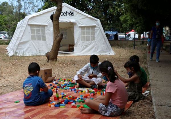Έκκληση της Unicef να ξανανοίξουν τα σχολεία χωρίς να περιμένουμε τον εμβολιασμό