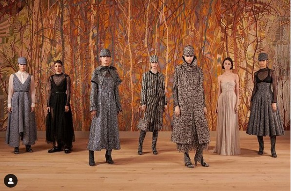 Dior: Δείτε την πασαρέλα από την νέα Haute Couture σειρά για τον Χειμώνα του 2021