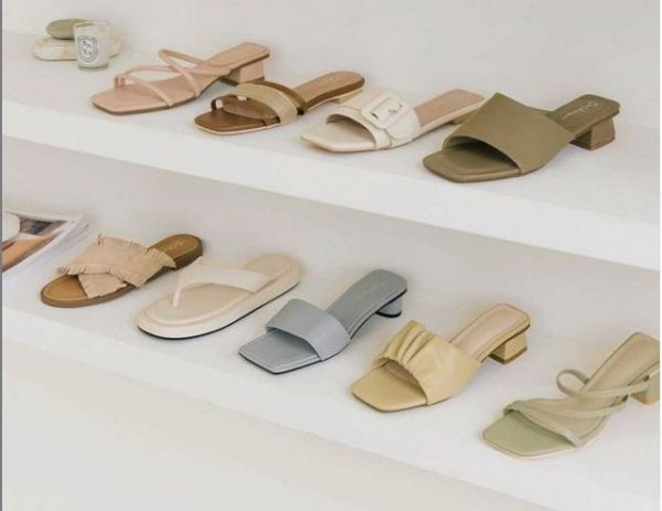 Αυτά είναι τα μοναδικά σανδάλια που πρέπει να αγοράσετε φέτος το καλοκαίρι
