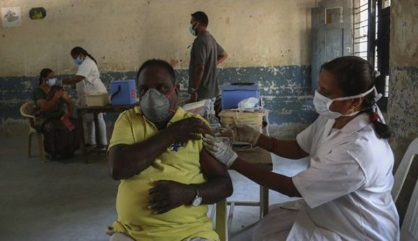 Κοροναϊός: Παραμένει ανέφικτη η παγκόσμια ανοσία της αγέλης λόγω άνισης κατανομής των εμβολίων