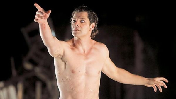 «Είναι δυνατόν ο Σάκης Ρουβάς εν μια νυκτί να παίξει αρχαία τραγωδία;»