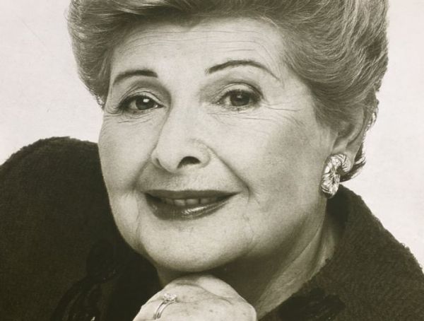 Βέφα Αλεξιάδου: Δικαστική διαμάχη αξίας 60 χιλιάδων για μια… μαγειρίτσα