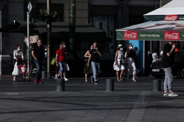 Κοροναϊός: Οι ανεμβολίαστοι φουντώνουν το τέταρτο κύμα – Φόβος για έκρηξη κρουσμάτων τις επόμενες εβδομάδες