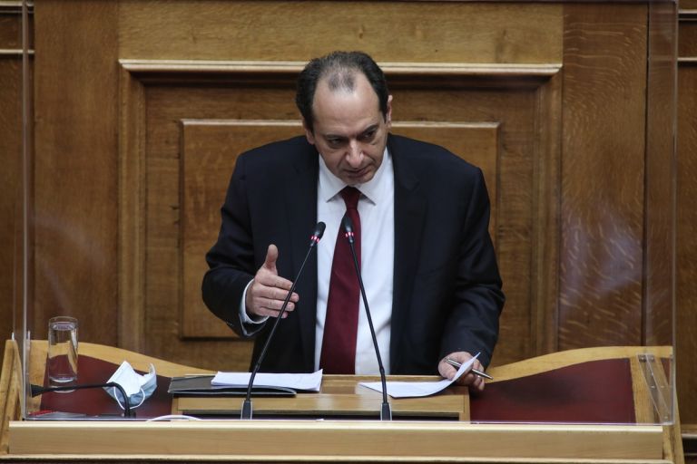 Σπίρτζης: Μέλος της ΝΔ ο αστυνομικός που κακοποιούσε και εξέδιδε την 18χρονη στην Ηλιούπολη;