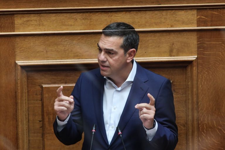 Τσίπρας: Συνάντηση με Τσιόδρα και Λινού για τον κοροναϊό