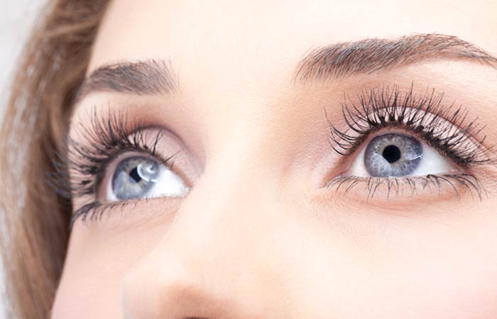 Μακριές βλεφαρίδες: Το τρικ των 15 δευτερολέπτων για σίγουρη επιτυχία