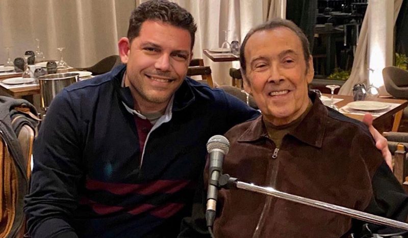 Γρηγόρης Μπιθικώτσης για Τόλη Βοσκόπουλο: «Ήταν σαν αδέλφια με τον πατέρα μου, Γρηγόρη»