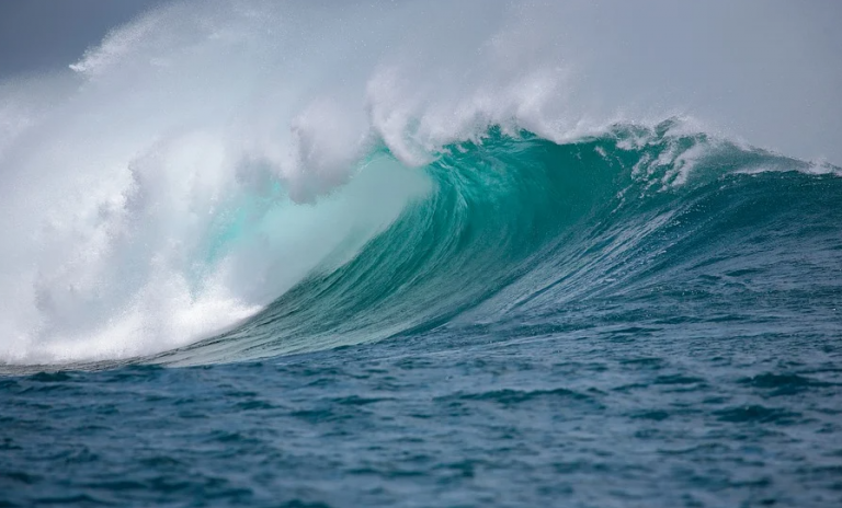 Οι ΗΠΑ επενδύουν στην κυματική ενέργεια