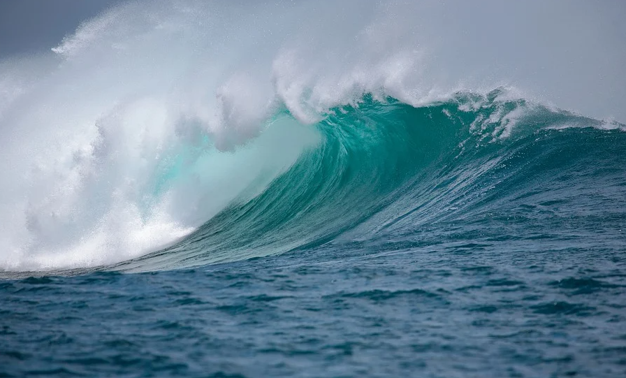 Οι ΗΠΑ επενδύουν στην κυματική ενέργεια