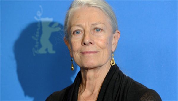 Η Βανέσα Ρεντγκρέιβ εκτός Σμύρνης