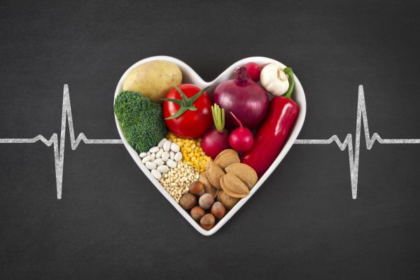 Υψηλή χοληστερόλη: Ποιος είναι ο πραγματικός κίνδυνος για την υγεία της καρδιάς