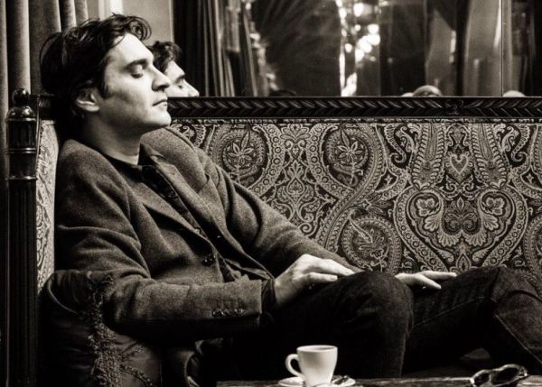 Χριστόφορος Παπακαλιάτης: Ο άνθρωπος «ορχήστρα» με την στόφα σταρ