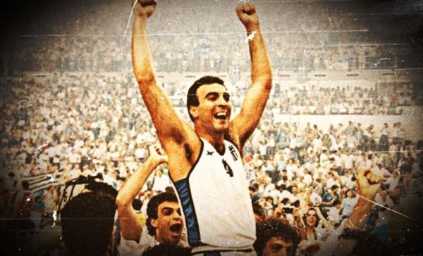 Νίκος Γκάλης: Όταν γεννήθηκε ο «Θεός» [Εικόνες]