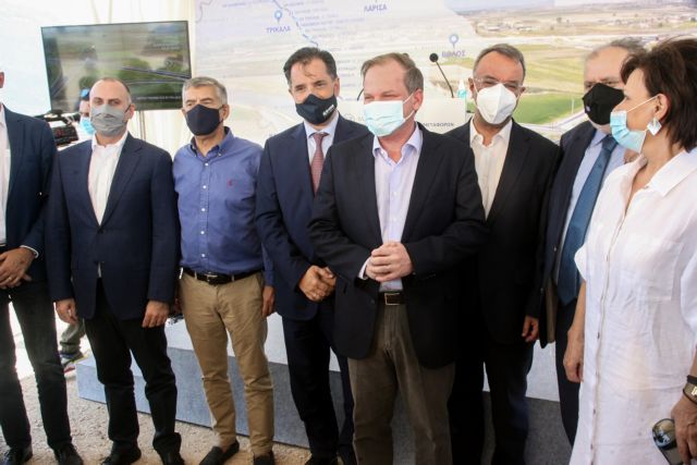 Στην κυκλοφορία τα πρώτα 14 χλμ του Ε65 – Κώστας Καραμανλής: Διευκολύνουμε τη ζωή των πολιτών