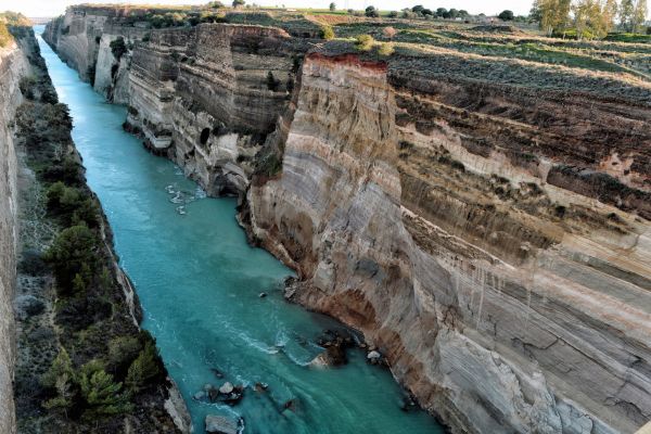 Ισθμός Κορίνθου: Νέα μεγάλη κατολίσθηση