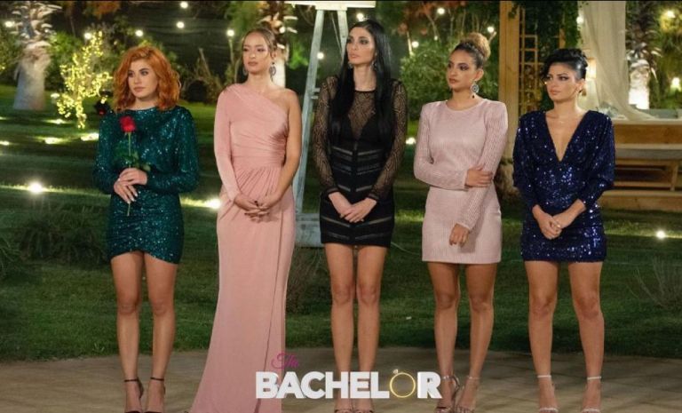 The Bachelor: Παίκτρια παραδέχεται ότι έχει πάει με γυναίκα και μας αφήνει «κάγκελο»