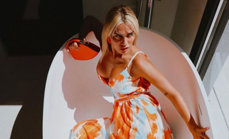 Κόνι Μεταξά: Ξεκαθαρίζει αν δέχτηκε πρόταση γάμου από τον σύντροφό της