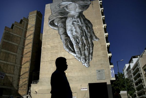 Κοροναϊός: Έσπασε ξανά το φράγμα των 2.000 κρουσμάτων – Νέα μέτρα τη Δευτέρα