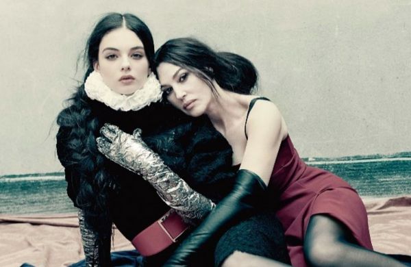 Μόνικα Μπελούτσι: Φωτογραφίζεται με την κόρη της και ο κόσμος παραληρεί