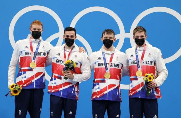 Ολυμπιακοί Αγώνες – Επική γκάφα παρουσιάστριας του BBC – Το «τρίτο πόδι» κολυμβητή και η αμηχανία on air