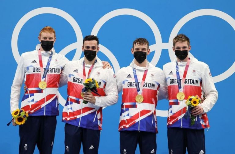 Ολυμπιακοί Αγώνες – Επική γκάφα παρουσιάστριας του BBC – Το «τρίτο πόδι» κολυμβητή και η αμηχανία on air