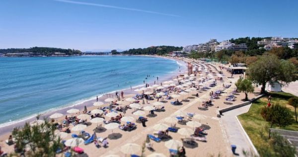 Greece: Organized beaches to open in southeast coastal Athens over next 3 days due to heat wave