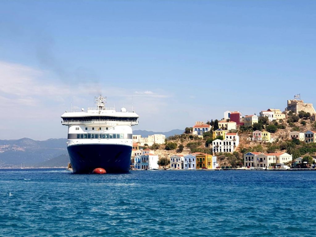 Για εγκληματική ανευθυνότητα μιλά ο ΣΥΡΙΖΑ, μετά την καταγγελία για τα κρούσματα από την Ίο
