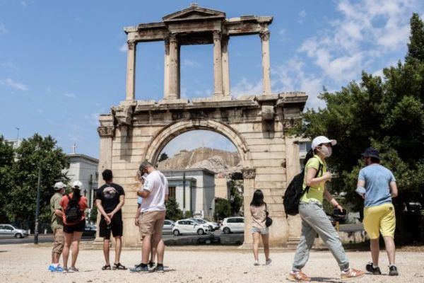 Theocharis: The next 4 weeks are crucial for Greek tourism