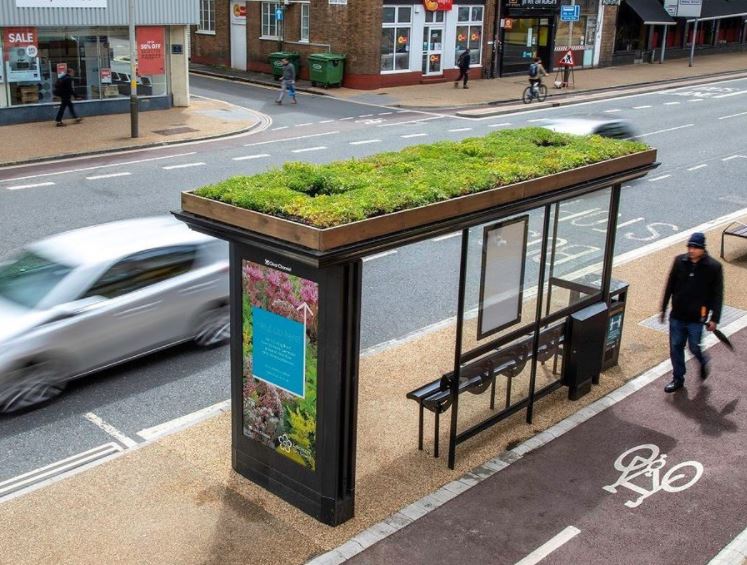 Μεταμορφώνοντας στάσεις λεωφορείων σε «καταφύγια» για μέλισσες