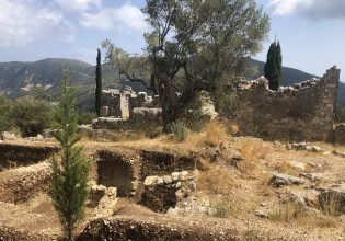 Αυτοψία Μενδώνη σε έργα πολιτισμού στην Ιθάκη