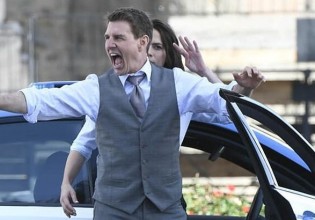 Τομ Κρουζ – Θύμα ληστείας ο ηθοποιός – Του έκλεψαν βαλίτσες με αντικείμενα αξίας 100.000 λιρών