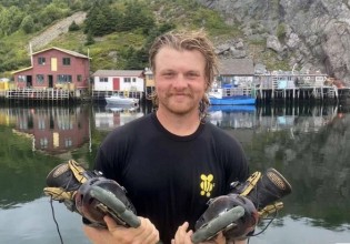 Zachariah Choboter – Έκανε σχεδόν 10.000 χιλιόμετρα με τα skates του για καλό σκοπό και μπήκε στο βιβλίο Γκίνες