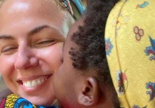 Χριστίνα Κοντοβά – Αποστομωτική απάντηση – «Με ρωτάτε γιατί δεν υιοθετώ από την Ελλάδα»