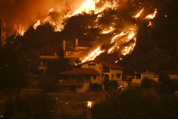 Η καταστροφή μόλις ξεκίνησε και μόνο η οικολογία θα μας σώσει
