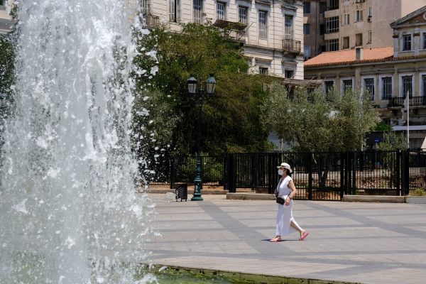 Καύσωνας – «Φλέγεται» η χώρα – Πάνω από 43°C σε δύο περιοχές
