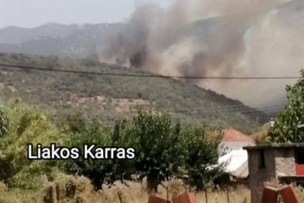 Τρίπολη – Διεκόπη η κυκλοφορία σε τμήμα του αυτοκινητόδρομου λόγω φωτιάς