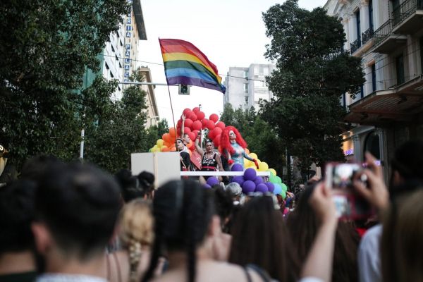Δήμος Αθηναίων –  Συστήνει άμεσα διαπαραταξιακή επιτροπή για τους ΛΟΑΤΚΙ