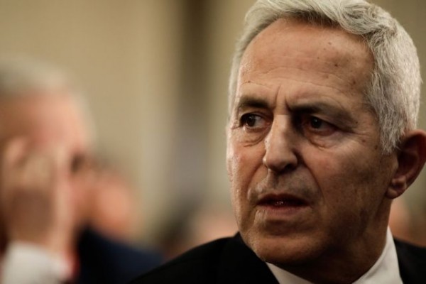 Ανασχηματισμός – Το κρίσιμο SMS του Αποστολάκη πριν τις ανακοινώσεις – Όταν ανέβηκαν οι τόνοι με τον Μητσοτάκη