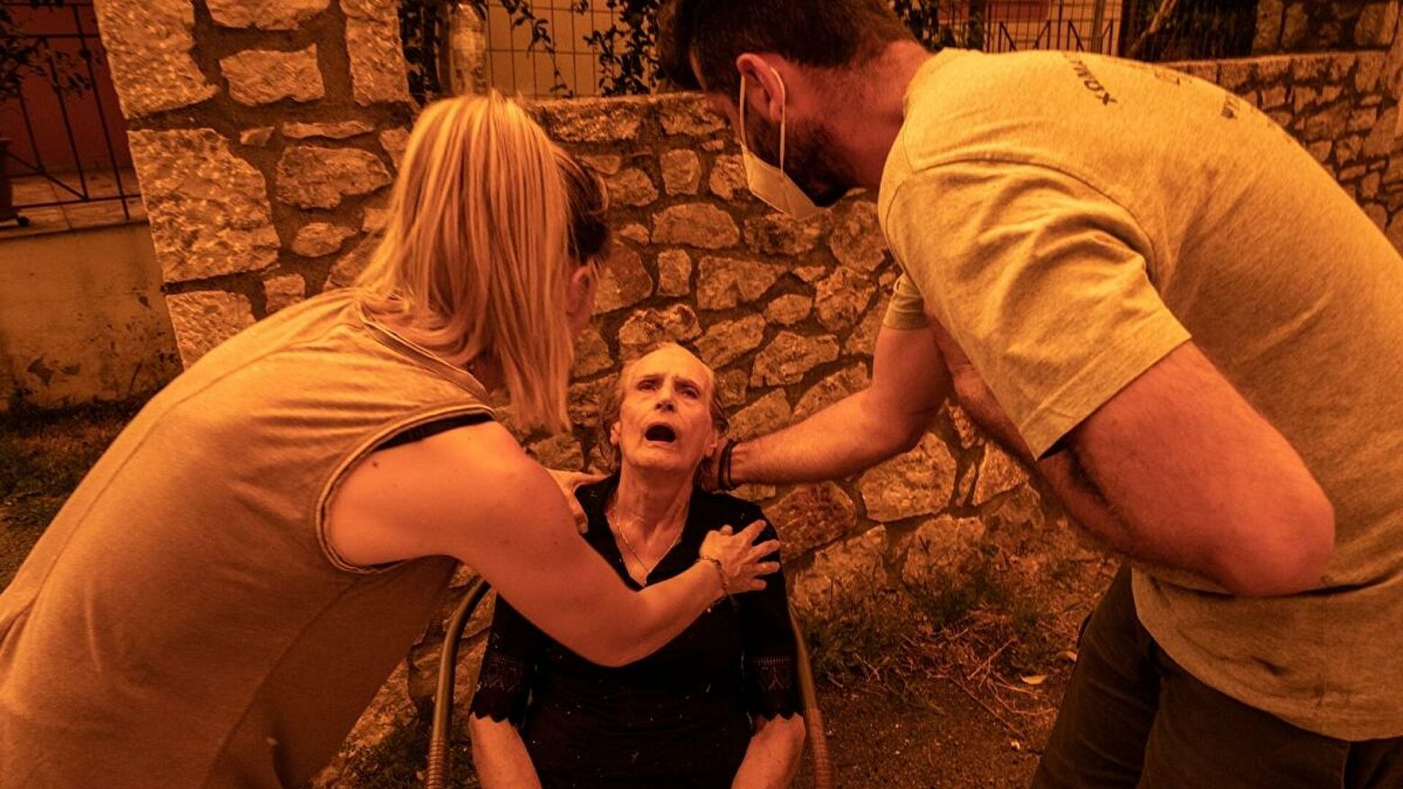 Συγγνώμη γιαγιά Παναγιώτα, για όλα όσα σου κάναμε εμείς