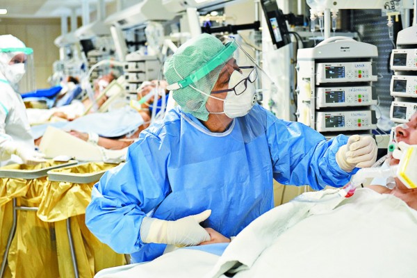 Μετάλλαξη Δέλτα – Αύξηση «κατά 300 φορές» στο ιικό φορτίο