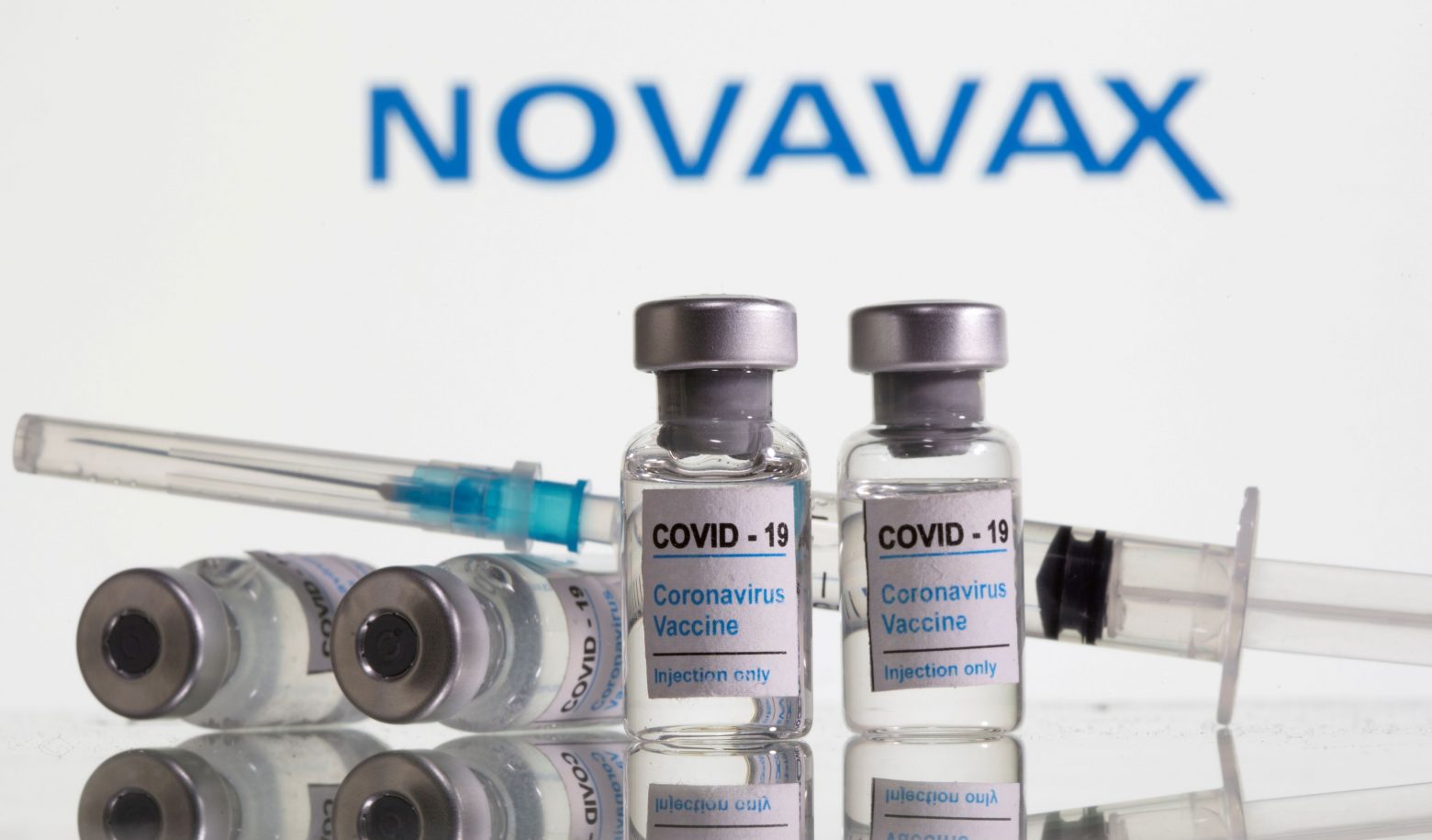 Εμβόλιο - Διακόσια εκατομμύρια δόσεις της Novavax ελπίζει να παραλάβει η ΕΕ